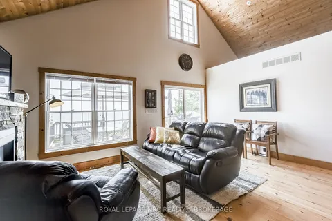 10849 LAKESHORE Rd, Wainfleet, ON L3K 5V4