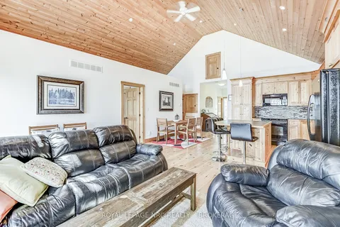 10849 LAKESHORE Rd, Wainfleet, ON L3K 5V4