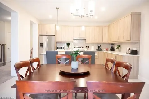 3805 SIMPSON Lane, Fort Erie, ON L2V 0K1