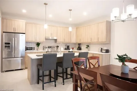 3805 SIMPSON Lane, Fort Erie, ON L2V 0K1