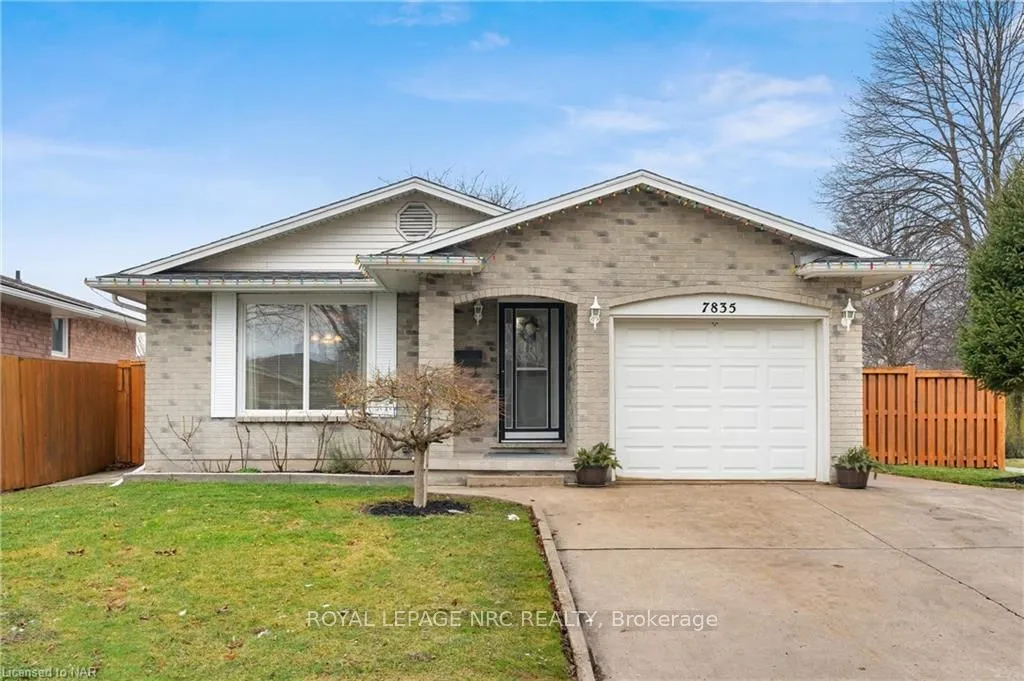 7835 TAD St, Niagara Falls, ON L2H 2K2