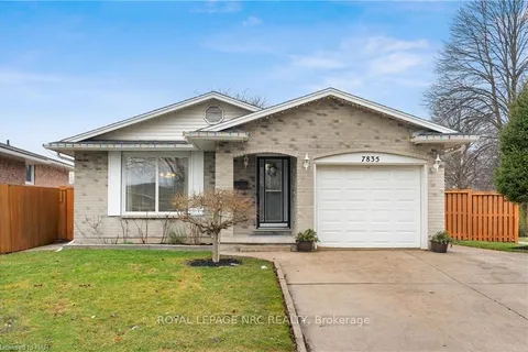 7835 TAD St, Niagara Falls, ON L2H 2K2
