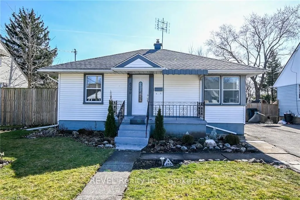 6290 ATLEE St, Niagara Falls, ON L2G 2W5