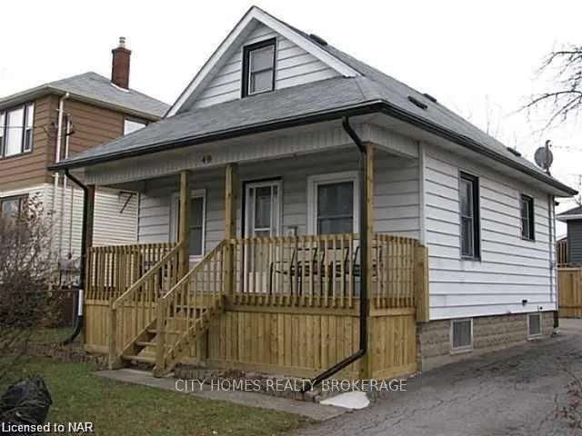 49 METCALFE St, Thorold, ON L2V 3A1