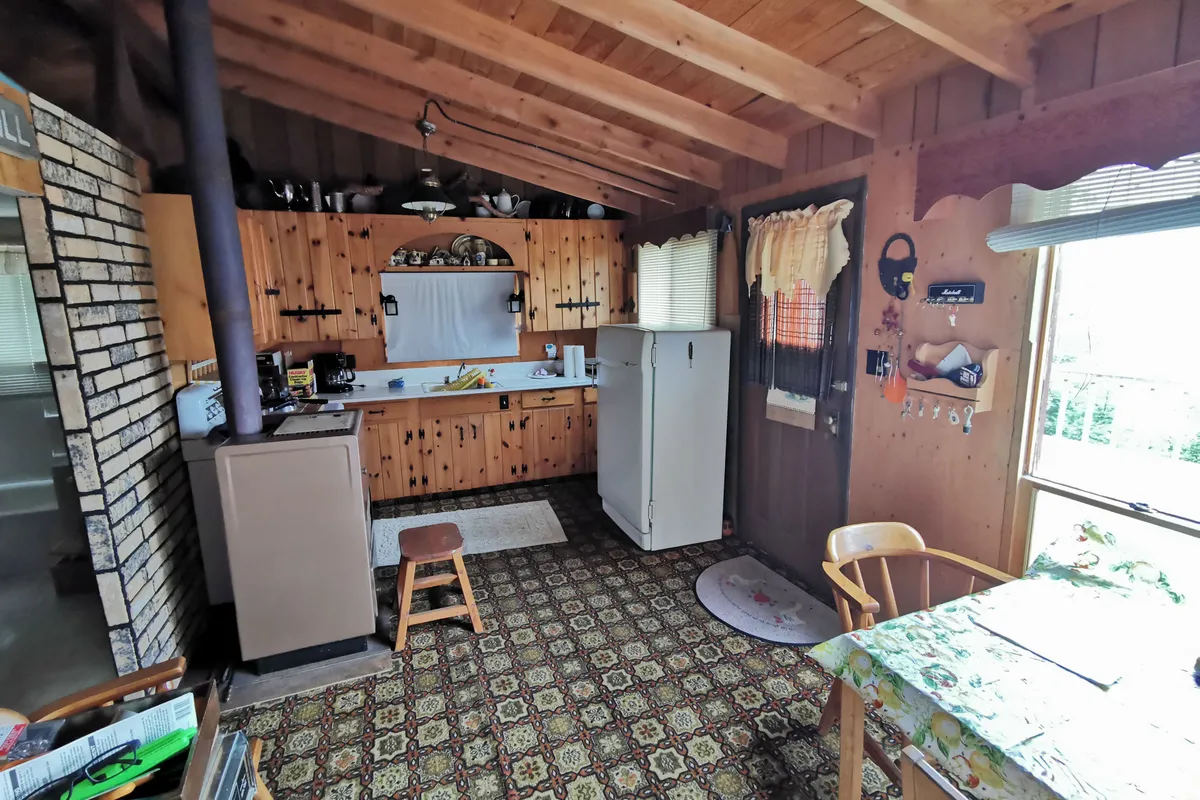 992 Porter Landing Road, ON P0H 2R0