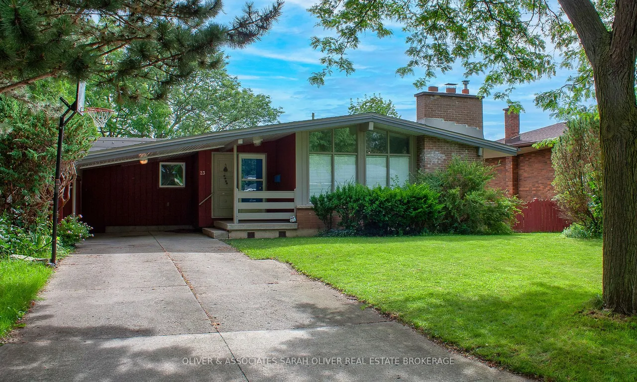 23 Oregon Rd, London, ON N5Z 4B8