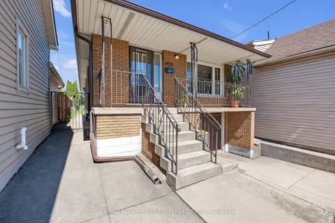 373 Mary St, Hamilton, ON L8L 4W5