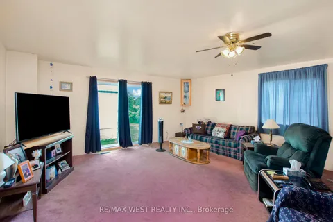 2075 Fish Lake Rd, Prince Edward County, ON K0K 1W0