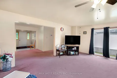 2075 Fish Lake Rd, Prince Edward County, ON K0K 1W0