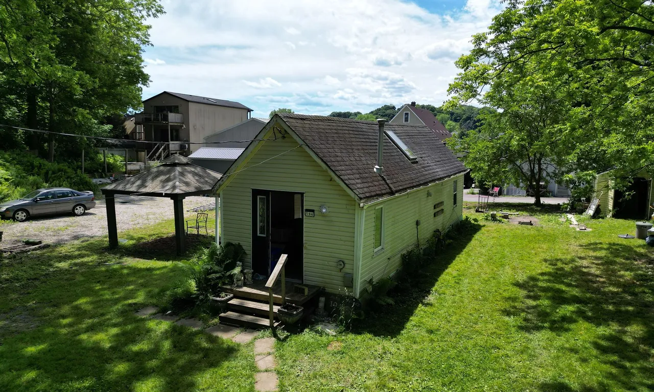 194 Orchard St, Central Elgin, ON N5L 1C4