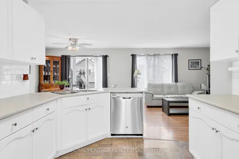22 Mills Rd, Brighton, ON K0K 1H0
