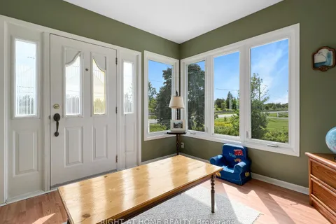953 Airport Pkwy, Belleville, ON K8N 4Z6