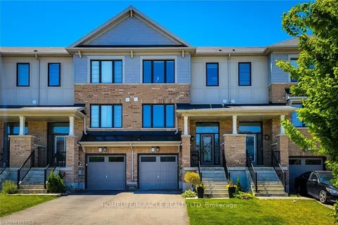 52 Crafter Cres, Hamilton, ON L8J 0H6