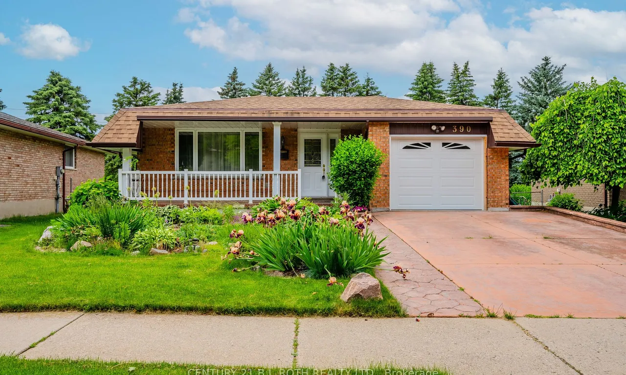 390 Lakeview Dr, Waterloo, ON N2L 4Z6
