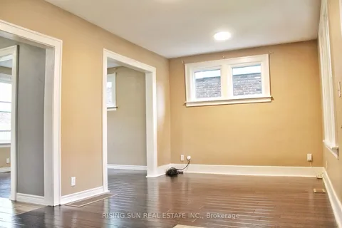 1102 Wellington Ave, Windsor, ON N9A 5J9