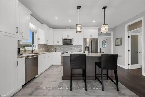 31 Secord St, Thorold, ON L2V 0E6