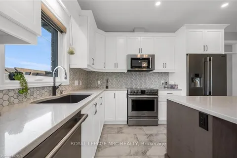 31 Secord St, Thorold, ON L2V 0E6