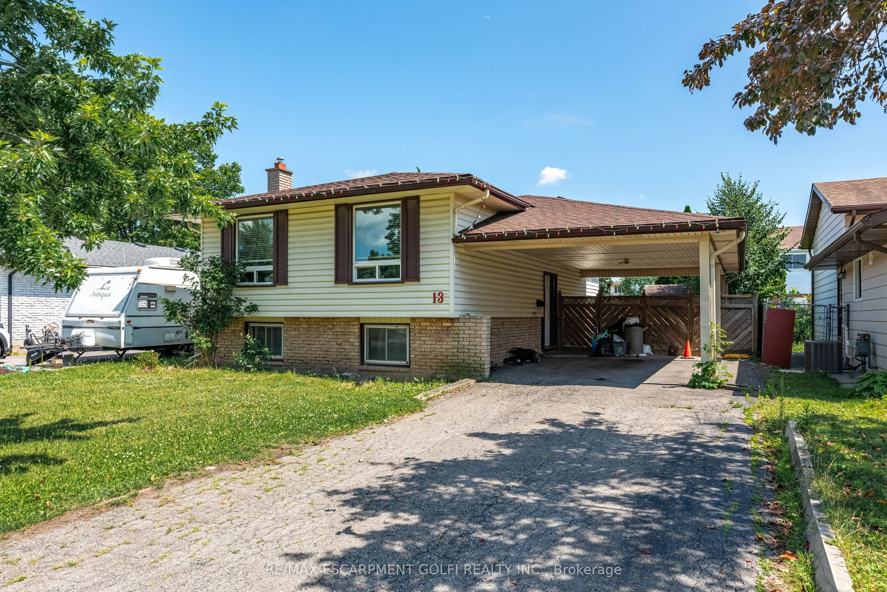 13 Keefer Road, Thorold, ON L2V 4M6