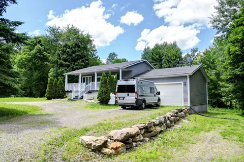 23447 Hwy 62, Limerick, ON K0L 1P0
