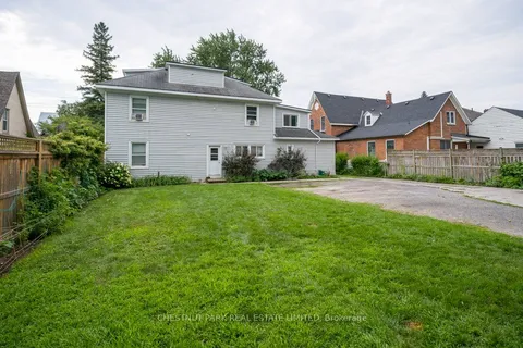 47 King St, Prince Edward County, ON K0K 2T0