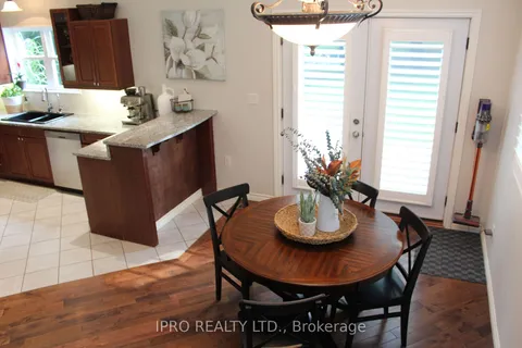 3 Nicol St, Hamilton, ON L9H 5L6
