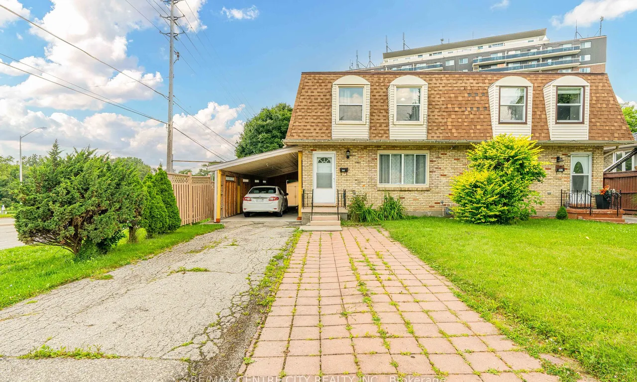 999 Eagle Cres, London, ON N5Z 4K5