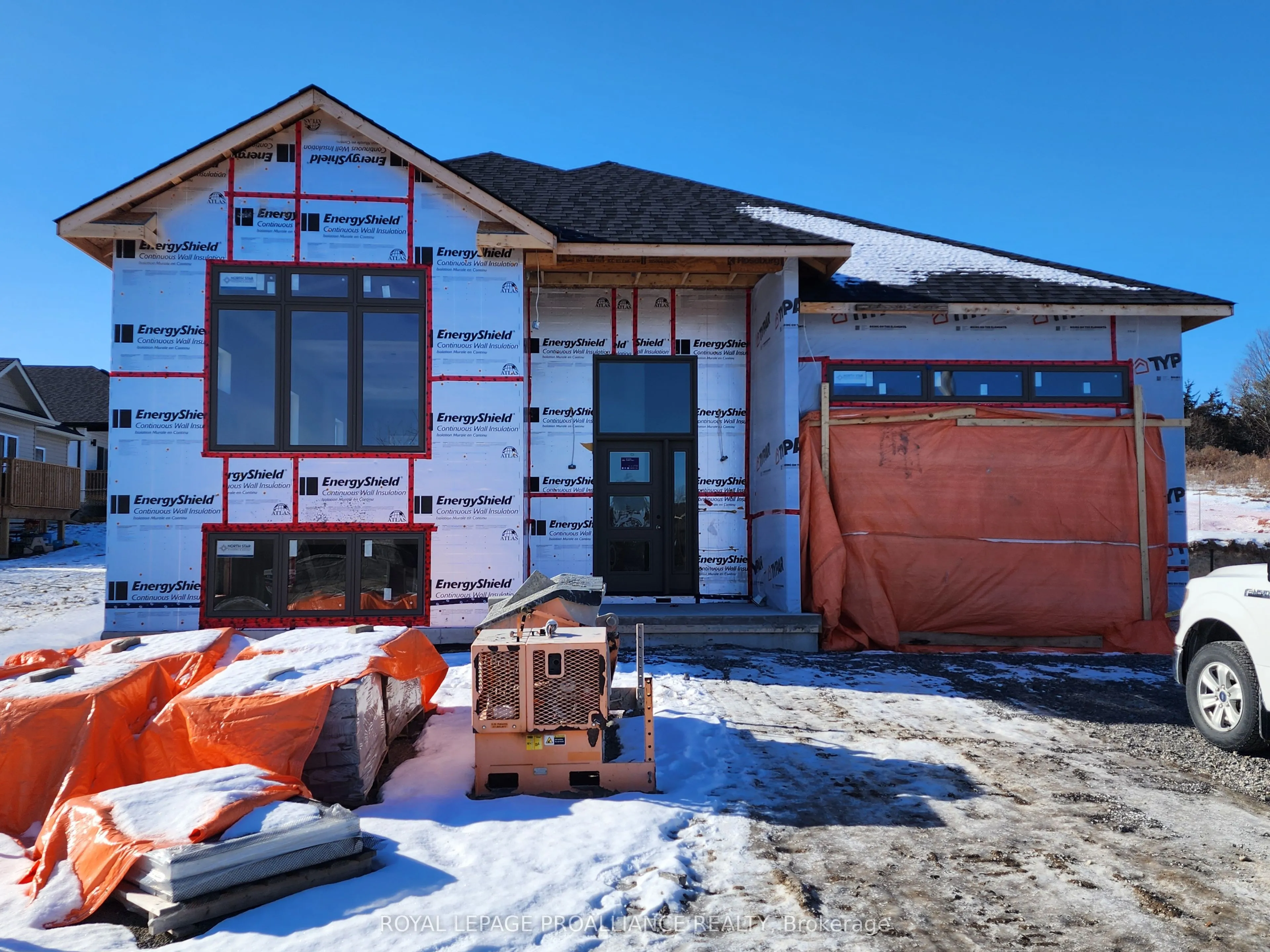14 Cedarwood Street, Quinte West, ON K0K 2C0