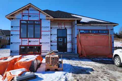 14 Cedarwood Street, Quinte West, ON K0K 2C0