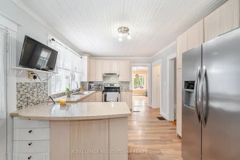 130 Trafalgar Rd, Erin, ON N0B 1Z0