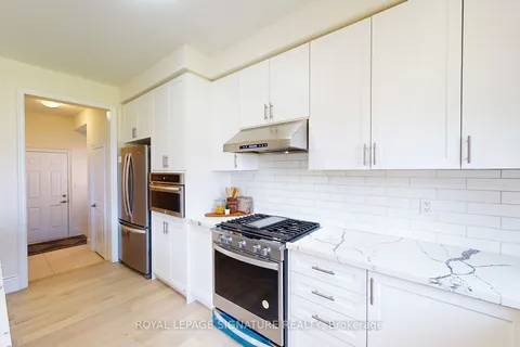 422 Humphrey St, Hamilton, ON L8B 1Z8