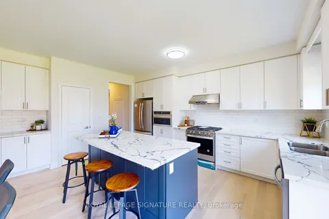 422 Humphrey St, Hamilton, ON L8B 1Z8