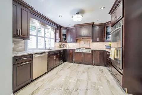 12 Bayberry Rd, Mono, ON L9W 6G6