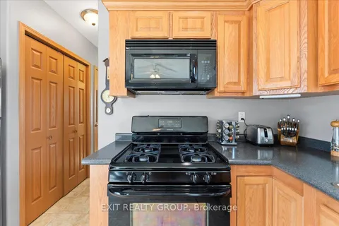 153 County Road 27, Prince Edward County, ON K0K 1T0