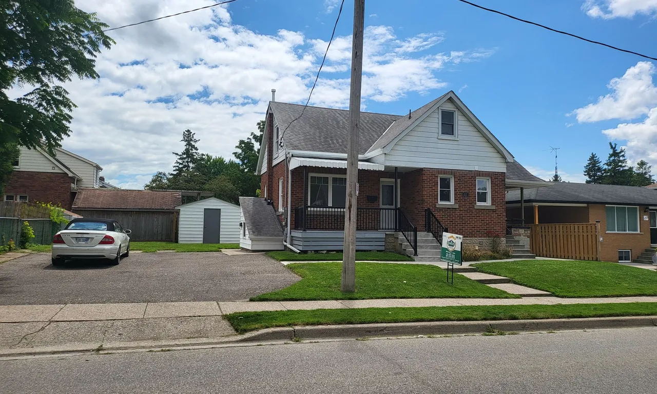 117 Pollock Ave, Cambridge, ON N1R 2C1