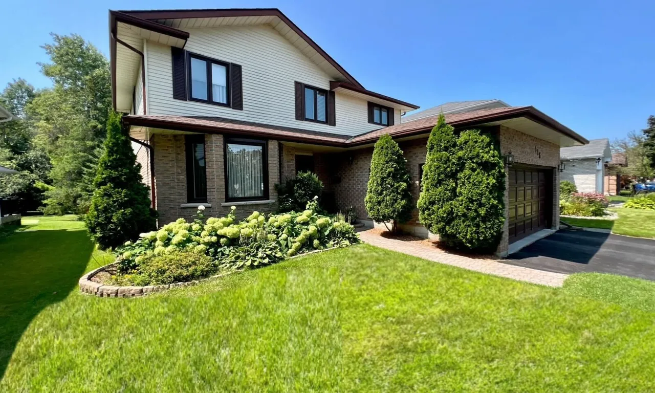 116 Tracey Park Dr, Belleville, ON K8P 5C8