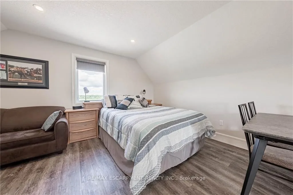 4 Middleport Road, Brant, ON N3W 2G9