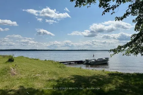 46 Walmac Shores Dr, Kawartha Lakes, ON K0M 1A0