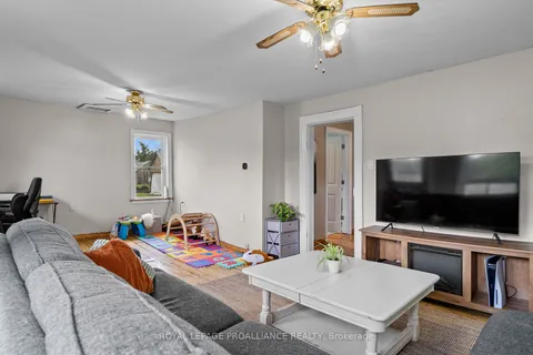 2370 Fifth Lake Rd, Central Frontenac, ON K0H 2K0