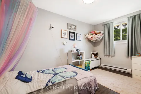 285 Academy St, Loyalist, ON K0H 1G0