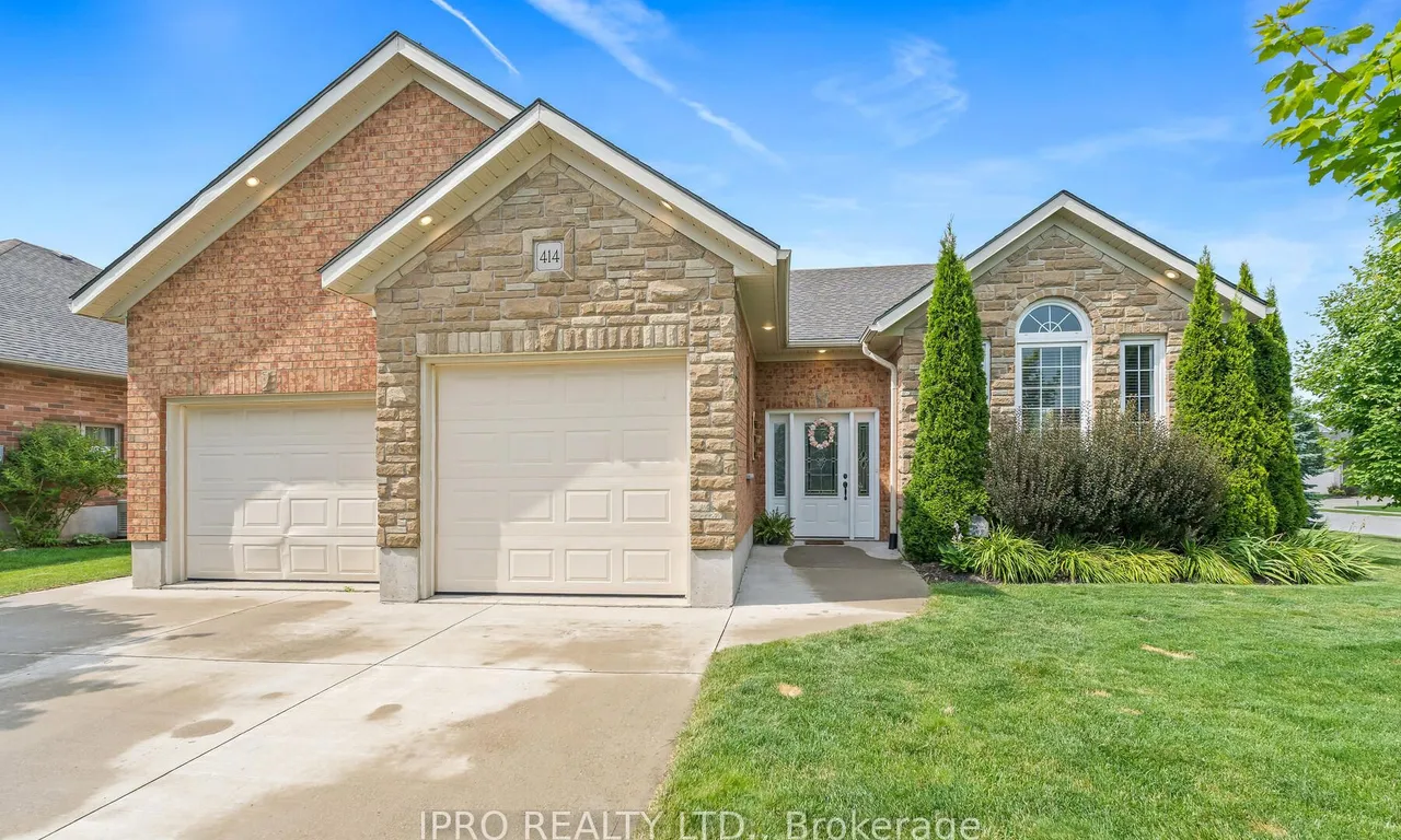 414 4th St, Hanover, ON N4N 3V1