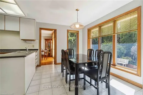 53 Chancery Circ, St. Catharines, ON L2M 7R3