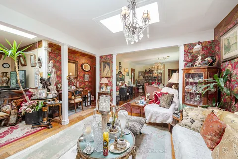 45 Regent St, Guelph, ON N1E 4W5