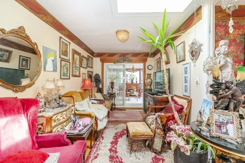 45 Regent St, Guelph, ON N1E 4W5