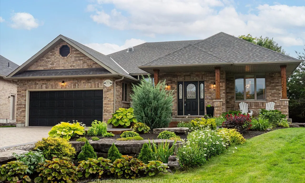 33 South Harbour Dr, Kawartha Lakes, ON K0M 1A0