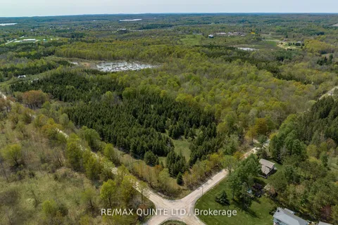 214 Riggs Rd, Madoc, ON K0K 2K0