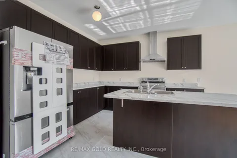 380 Leanne Lane, Shelburne, ON L9V 3Y6