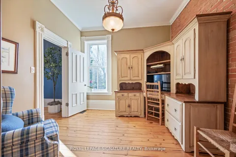 881 Orchard Rd, Smith-Ennismore-Lakefield, ON K0L 1H0
