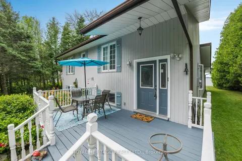 230 Parkview Rd, Prince Edward County, ON K0K 1L0