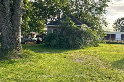 3285 Morrell Street, Brooke-Alvinston, ON N0N 1A0