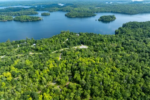 572 Oak Bluffs Road, ON K0H 2B9